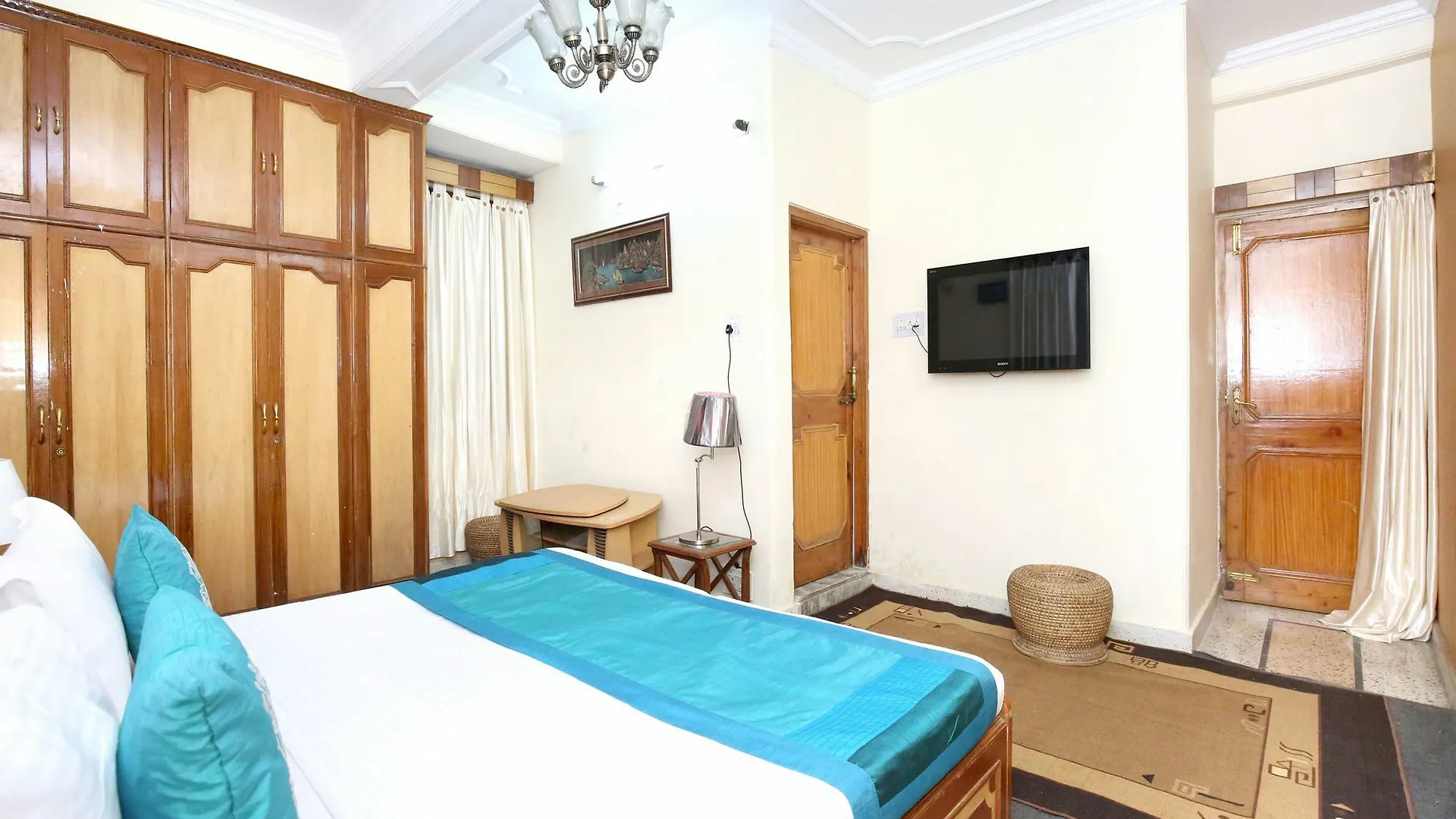 Apartment Oyo Home 10858 3Bhk Bhatakuffer Shimla